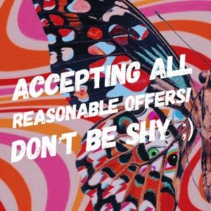 ✨🦋 Reasonable offers welcome!!! 🦋✨